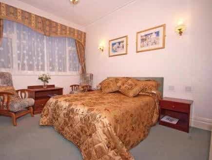 Holmsdale Hotel Holmsdale Hotel
