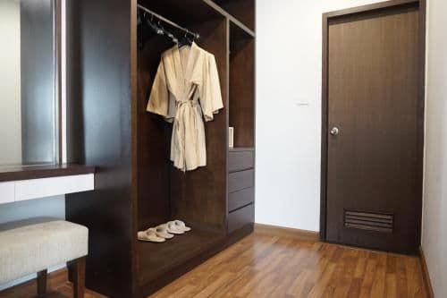 Superior One-Bedroom Apartment