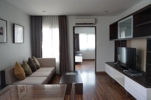 Superior One-Bedroom Apartment