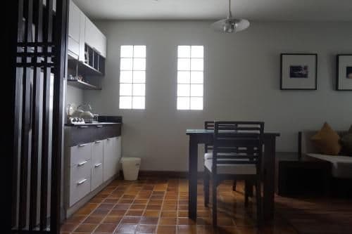 Superior One-Bedroom Apartment