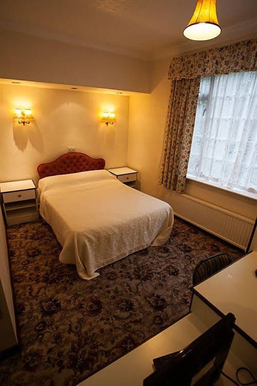 The Adriatic Hotel4
