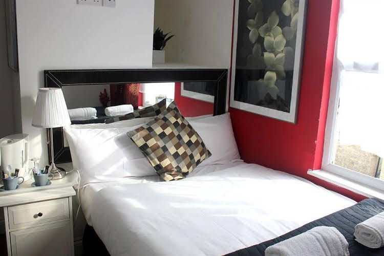 โรงแรมเชสเตอร์ (Chester Hotel)2