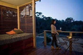 Blue Cliffs Retreat Hotel2