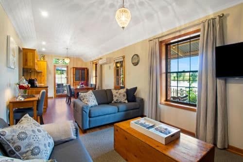 Hideaway Cottage