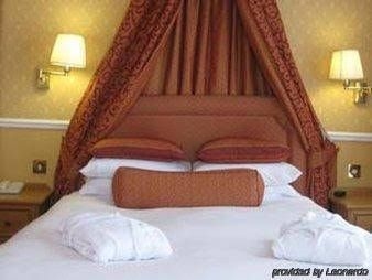 Palm Court Hotel0