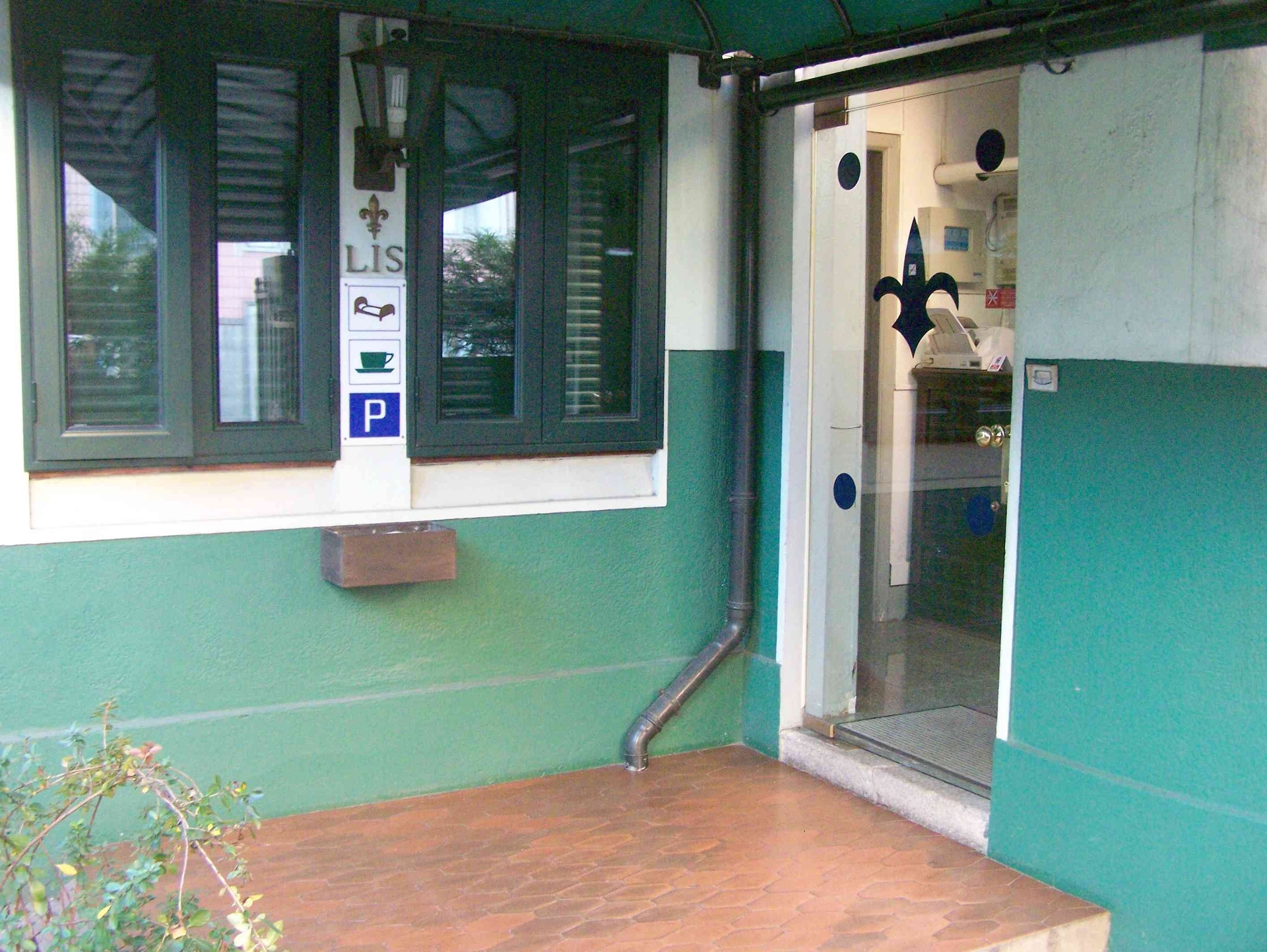 Residencia LIS B and B and Parking0