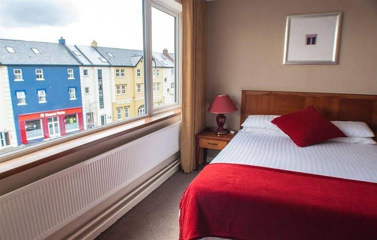 Alcock & Brown Hotel0