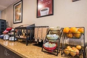 Econo Lodge Inn & Suites El Cajon San Diego East4