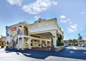 Econo Lodge Inn & Suites El Cajon San Diego East0