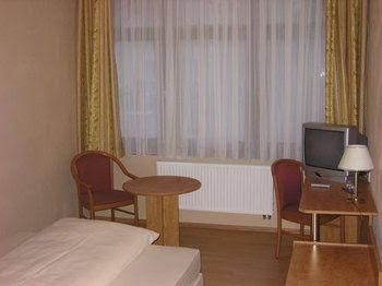 Hotel Schonsitz2