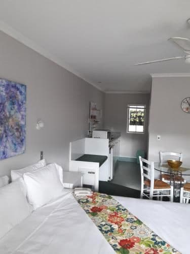 Queen Room with Spa Bath