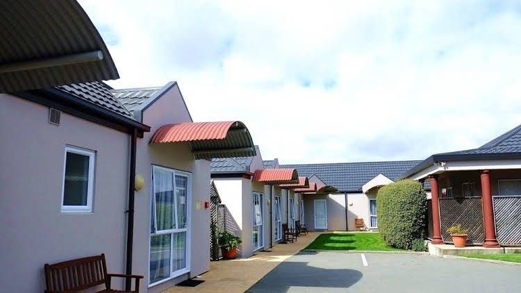 แอร์พอร์ต เบิร์ช โมเต็ล (Airport Birches Motel)4