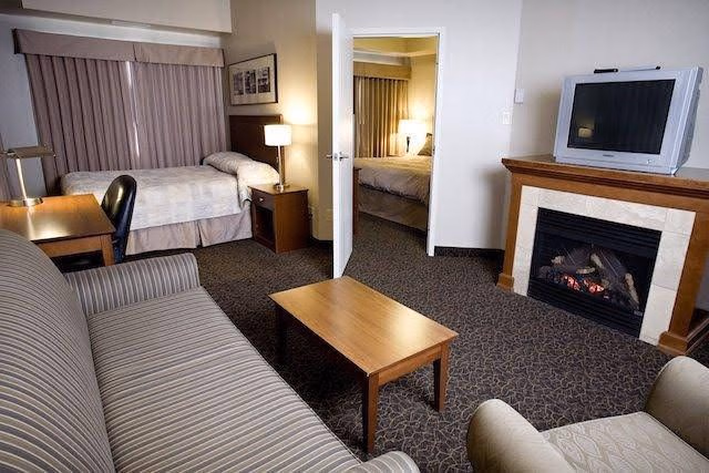 Heritage Inn & Suites - Brooks2