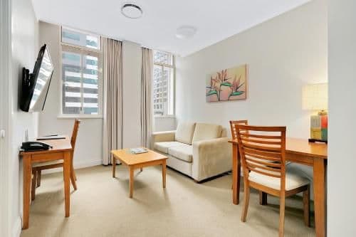 One-Bedroom Apartment with Queen Bed