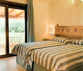 Porto Giunco Residence1