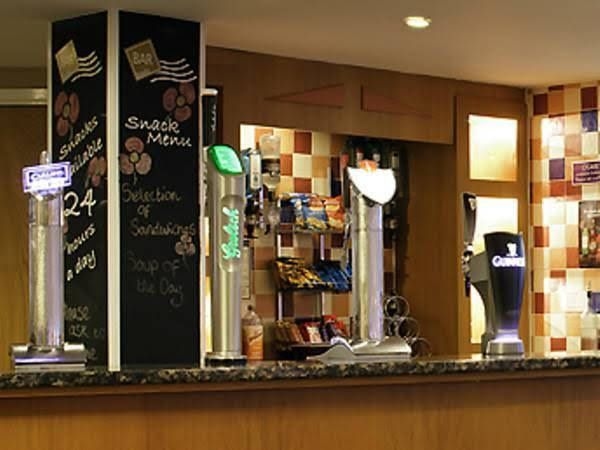 ibis Chesterfield North0