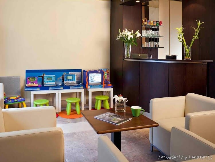 ibis Styles Nantes Centre Place Royale2