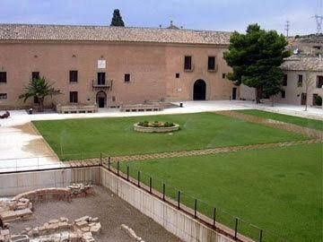 Hostal Monasterio de Rueda0