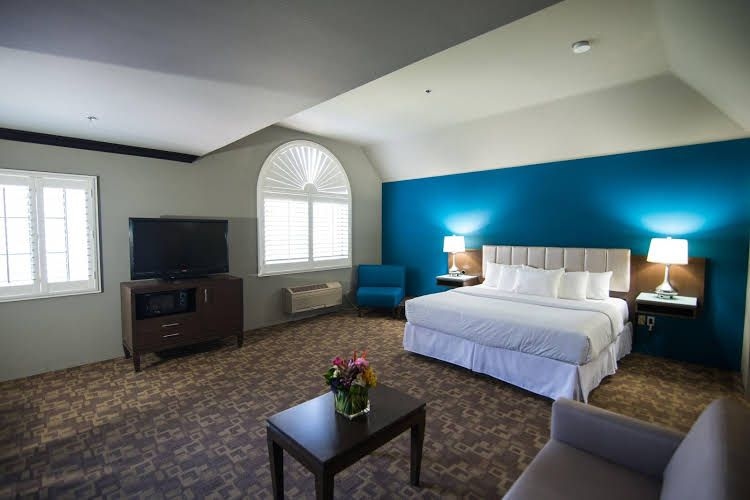 The BLVD Hotel & Suites4