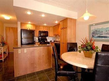 Kihei Akahi by Condominium Rentals Hawaii2