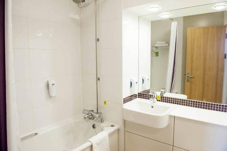 Premier Inn Manchester City Centre (Deansgate Locks)2