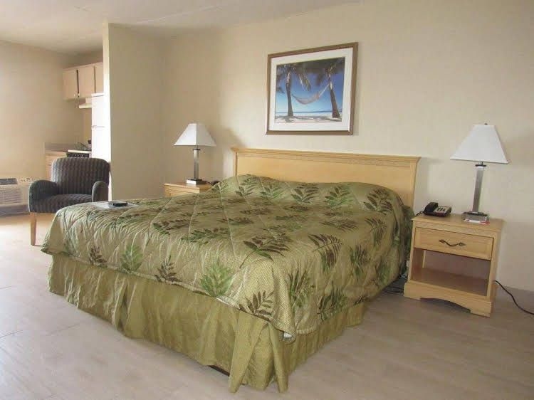 Beachside Motel3