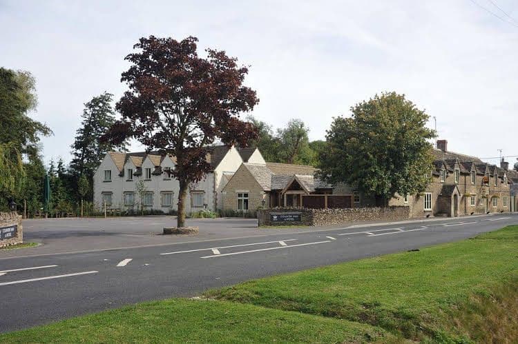The Crown of Crucis Country Inn and Hotel The Crown of Crucis Country Inn and Hotel