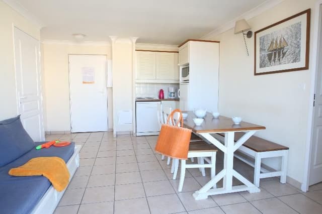 APARTMENT CAPACITY 6