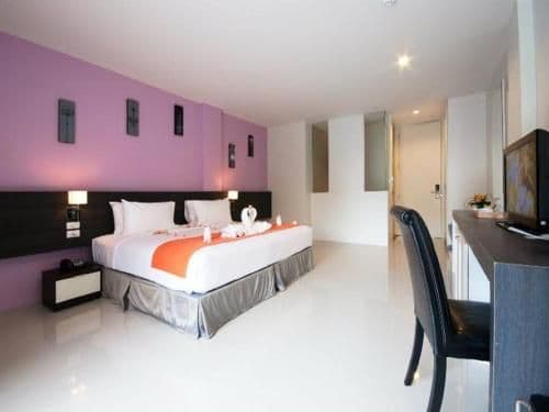 Double or Twin Room with Swimming Pool Access