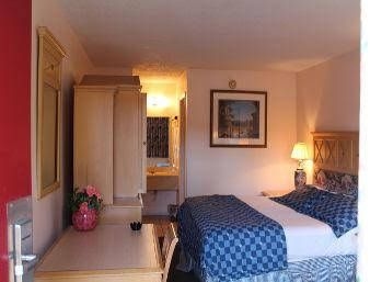 Knights Inn Kissimmee West1