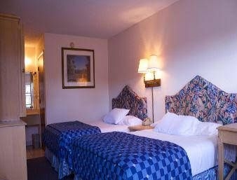 Knights Inn Kissimmee West4