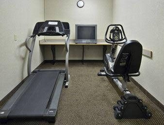 Howard Johnson Inn and Suites Elk Grove Village0