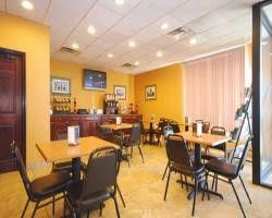 Econo Lodge Buffalo Airport2