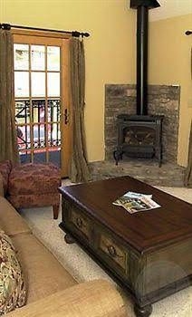 Hillwinds Inn - Blowing Rock3