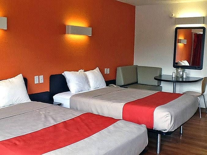 Motel 6 Kansas City3