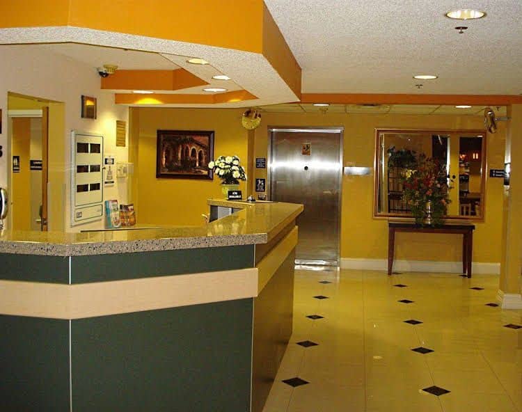 Hometown Inn & Suites Jacksonville Butler Blvd./Southpoint Hometown Inn & Suites Jacksonville Butler Blvd./Southpoint