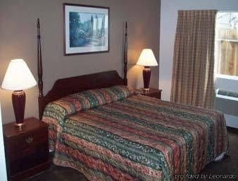 Discovery Inn1