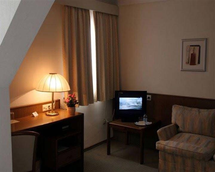 Rheinhotel Luxhof0
