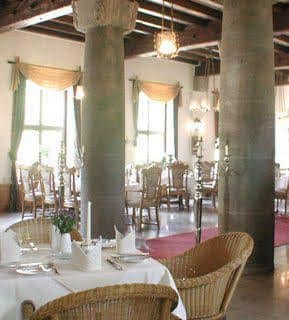 Land- und Golfhotel Alte Fliegerschule Land- und Golfhotel Alte Fliegerschule