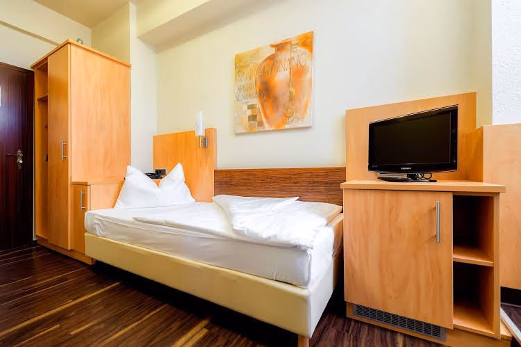 Das kleine Stadthotel0