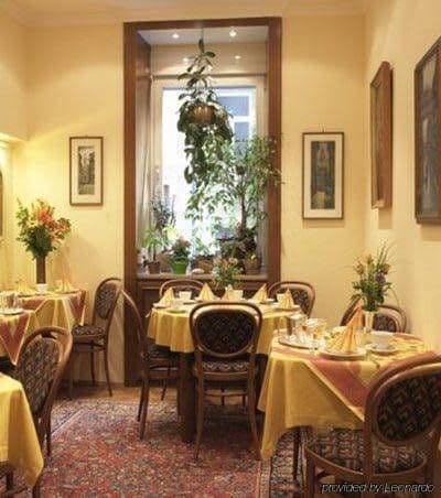 Hotel Hauser an der Universitat Hotel Hauser an der Universitat