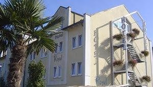 Royal Hotel0