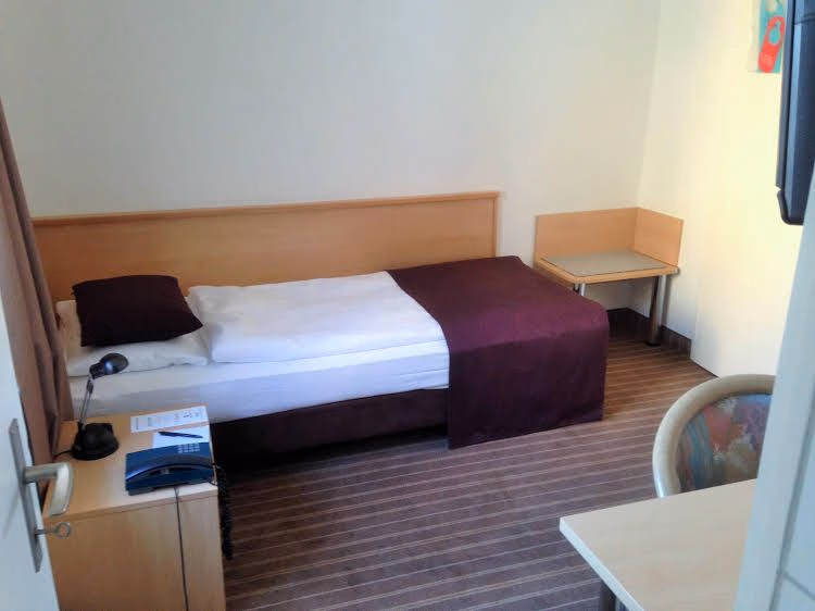Olympia Hotel Zurich3