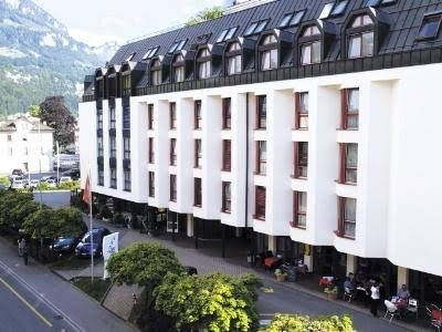 City Hotel4