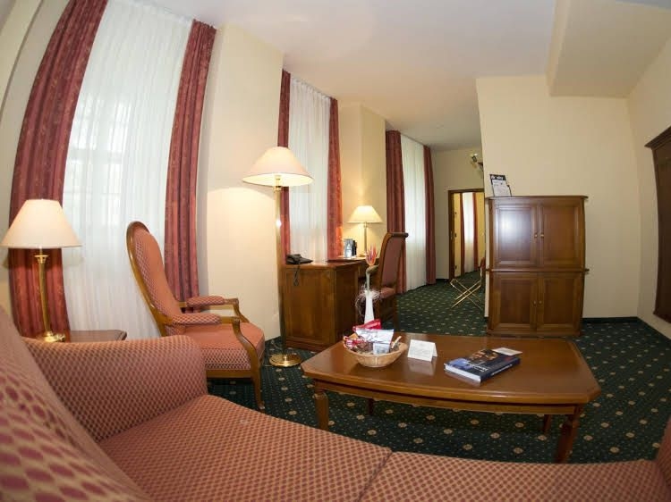 Ringhotel Schloss1