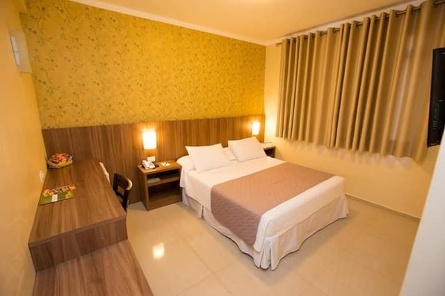 SINGLE LUXURY