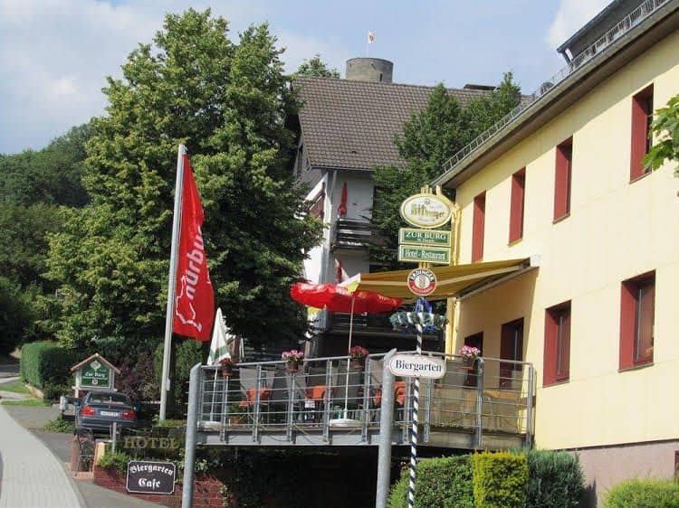 Land-gut-Hotel zur Burg Nurburgring-Eifel Land-gut-Hotel zur Burg Nurburgring-Eifel