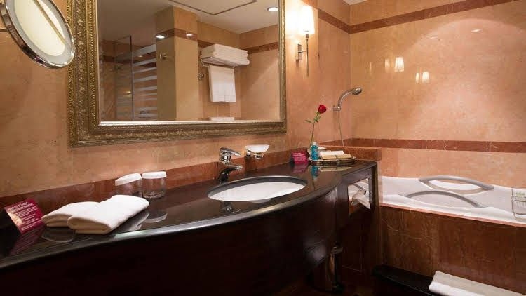 Holiday Inn Kuwait Al Thuraya City1