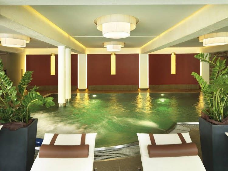 Hotel Alpendorf2