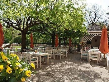 Schlosswirt zu Anif2